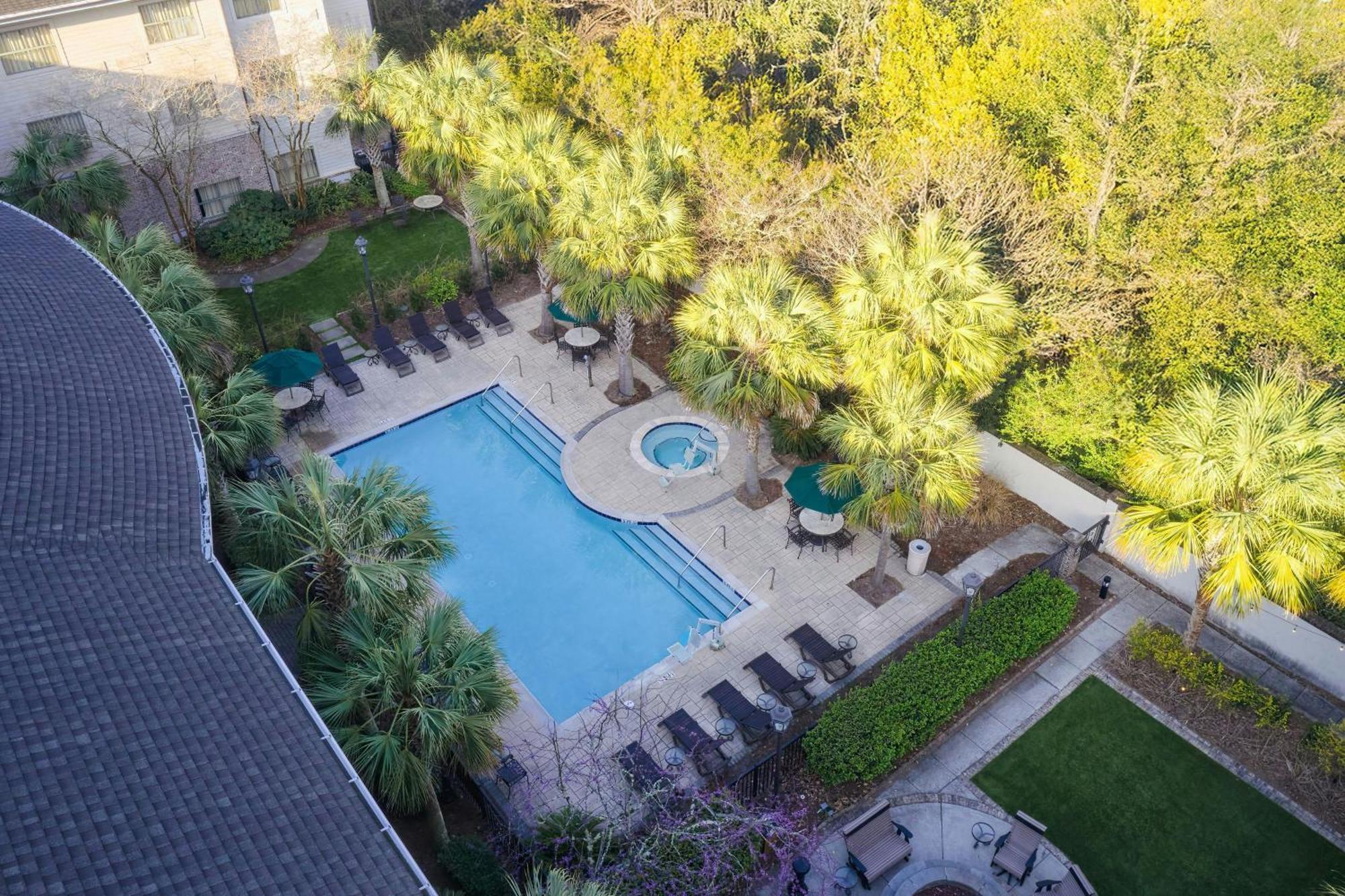 Courtyard Charleston Mount Pleasant Hotel Екстериор снимка